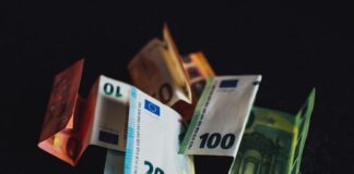 Studium przypadku: analiza struktury kapitału wybranego przedsiębiorstwa i rekomendacje dotyczące optymalizacji struktury kapitału.